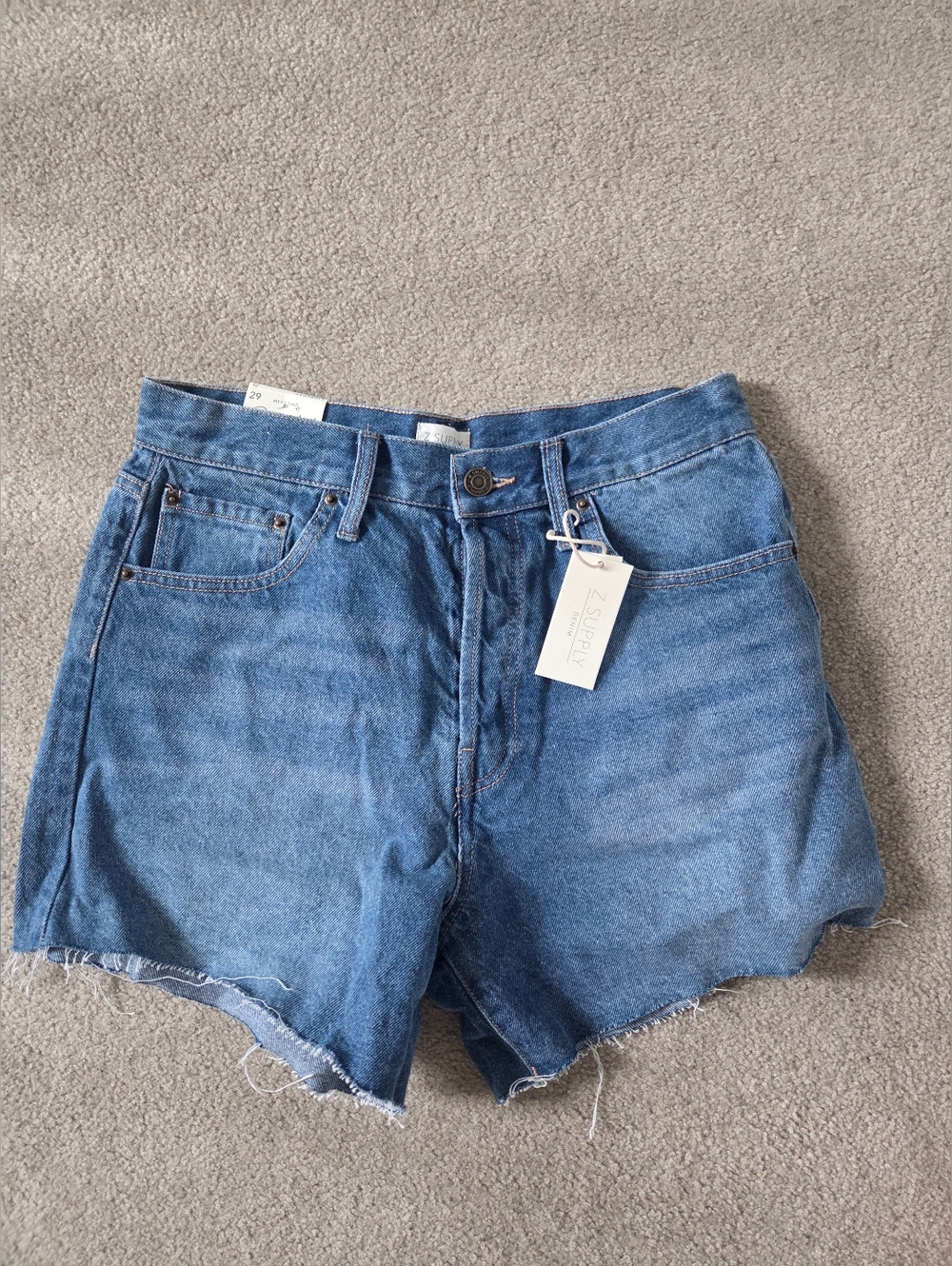 NWT Z Supply Everyday Mid Length Short